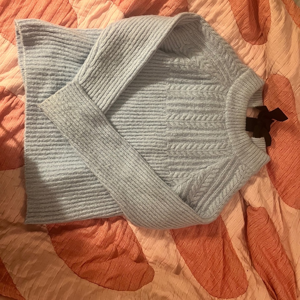 Frnch M/L sweater / bow tie back